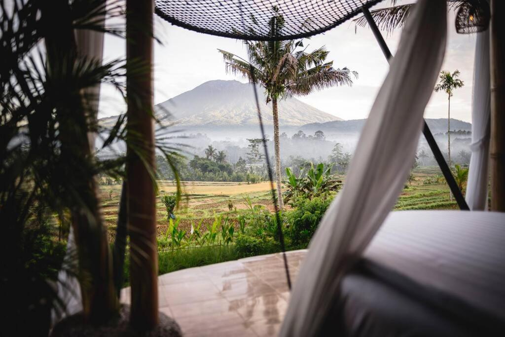 The Nude House Villa Selat Exterior photo